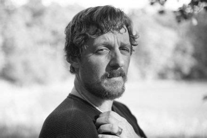 Sturgill Simpson Leaves His Old Sound (and the Spotlight) in the Rear