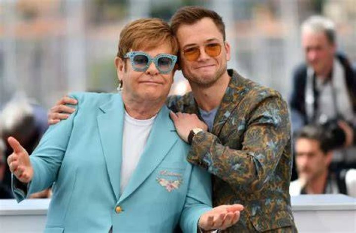 Taron Egerton Bio, Net Worth, Girlfriend, Relationship, Age, Facts