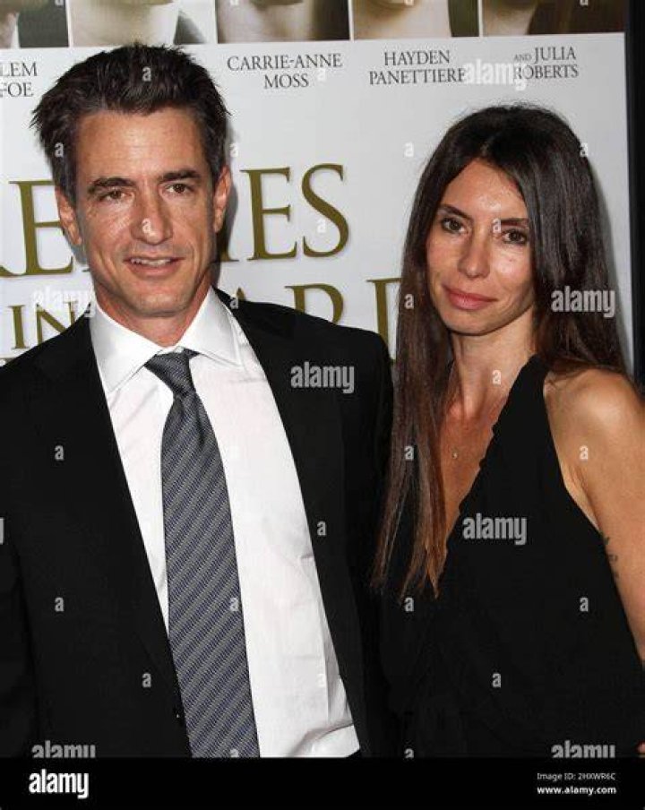 Tharita Cesaroni biography who is Dermot Mulroney&rsquo;s wife? Legit.ng