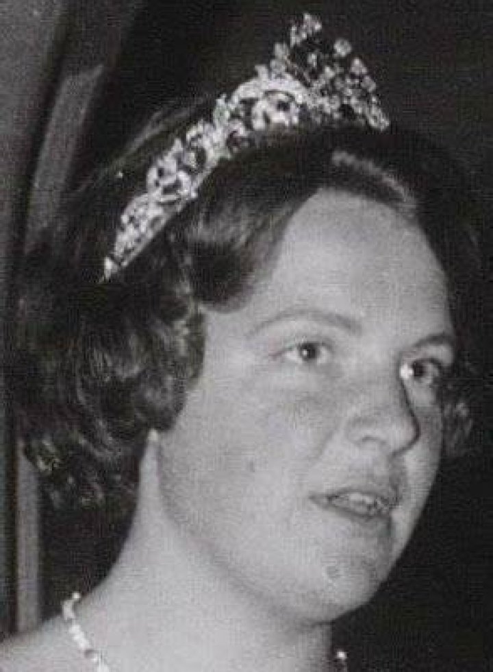 Tiara Mania Queen Wilhelmina of the Netherlands' Dutch Diamond Bandeau
