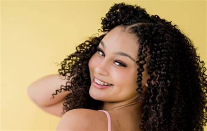 Veondre Mitchell Age, Before Surgery, height, and Parents