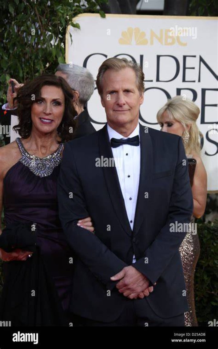 VIDEO Kathleen Treado Daniels Jeff Daniels' Wife (Bio, Wiki)