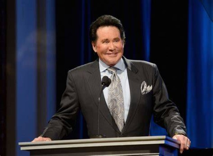 Wayne Newton Net WorthWiki Know his earnings, songs, albums, wife