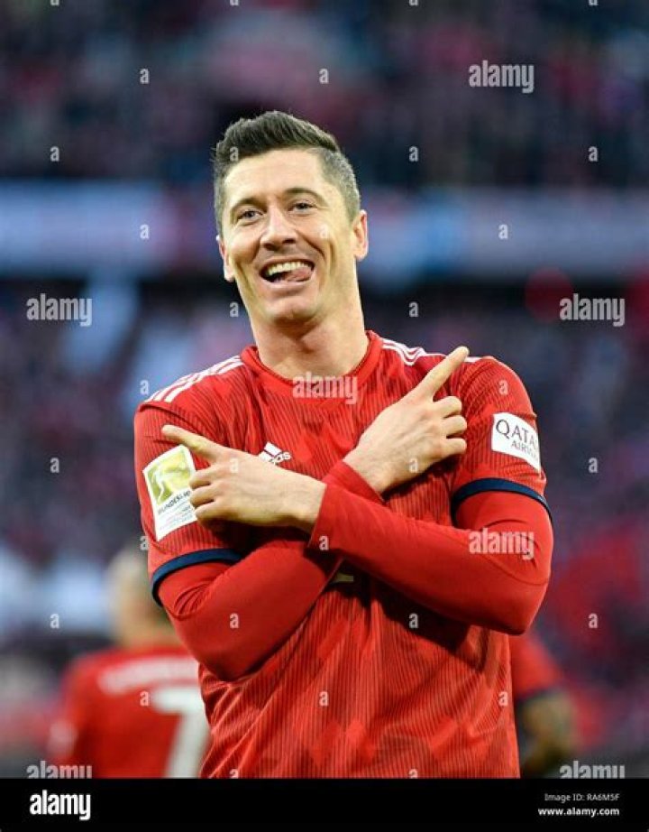 What is the Lewandowski celebration? Meaning behind Barcelona star's