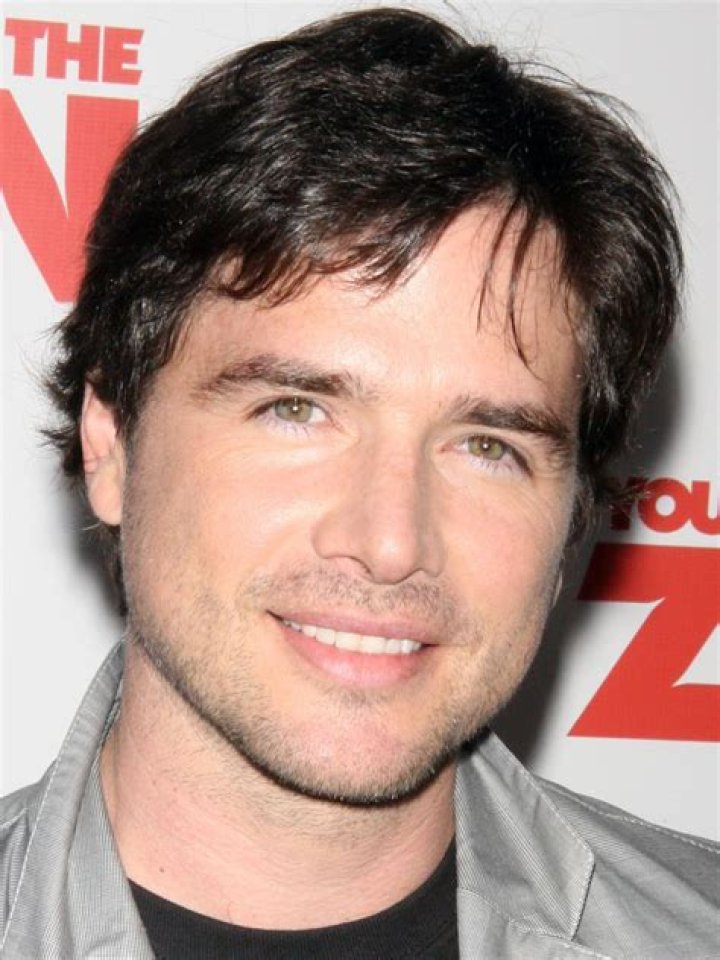 Who is Actor Matthew Settle? His Age, Height, Wife & More