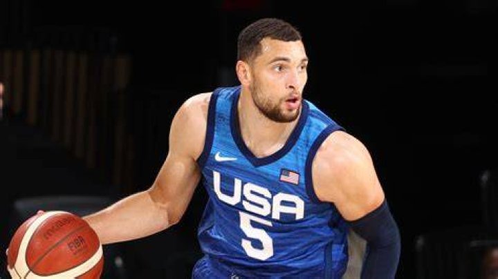Who Is Basketball Player Zach Edey Brother Doug Edey? Parents And