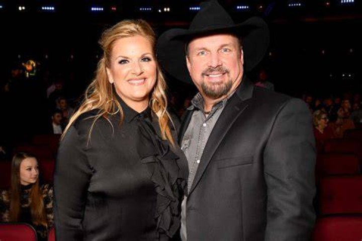 Who Is Garth Brooks wife?