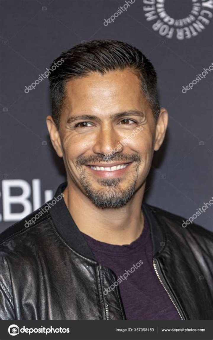 Who Is Jay Hernandez's Wife? The 'Suicide Squad' Actor Met His Spouse