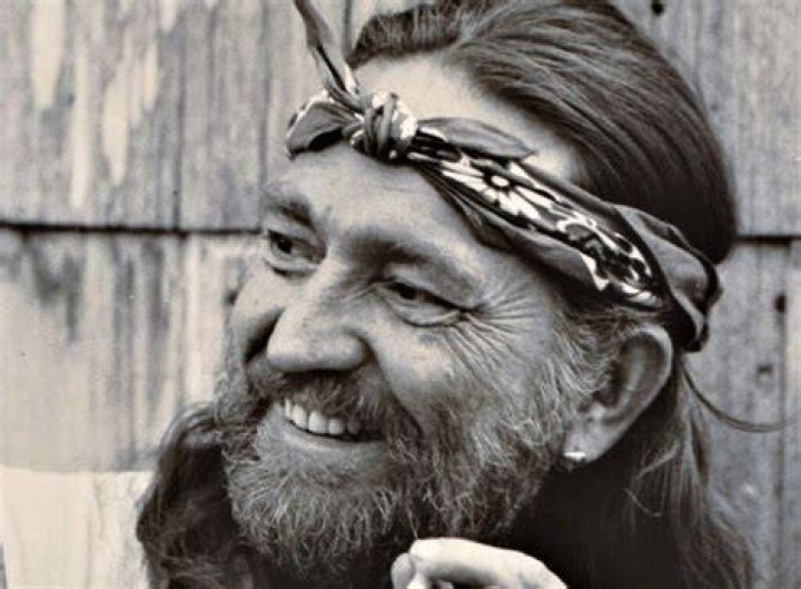 Willie Nelson says he cut Utah show short because of altitude CBS News