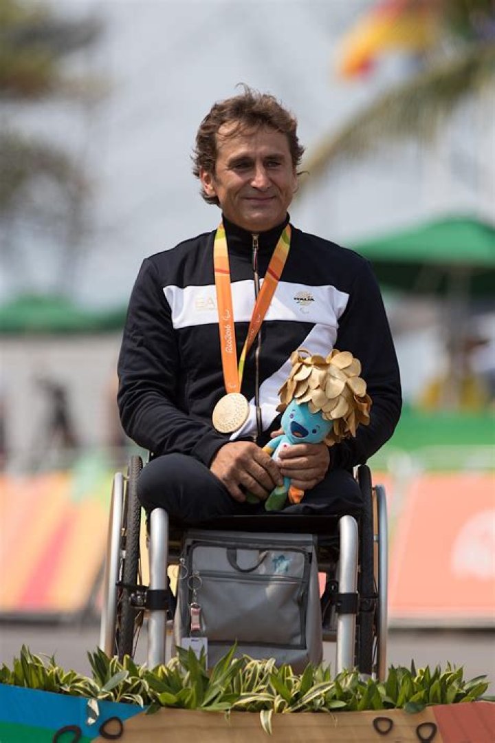 Zanardi secures third Paralympic gold after success in men&rsquo;s H5 time trial